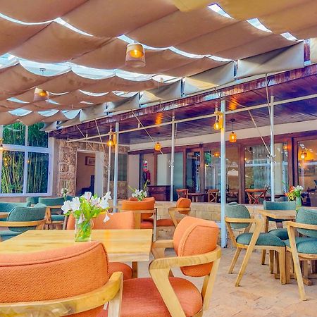Hotel Zereniti House Muyaka Esterno foto