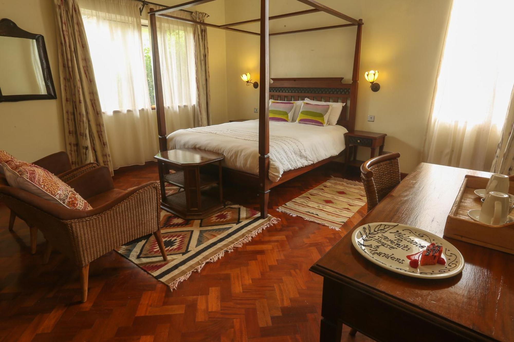 Hotel Zereniti House Muyaka Esterno foto